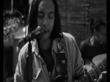 Embedded thumbnail for Izaho sy izaho (live)